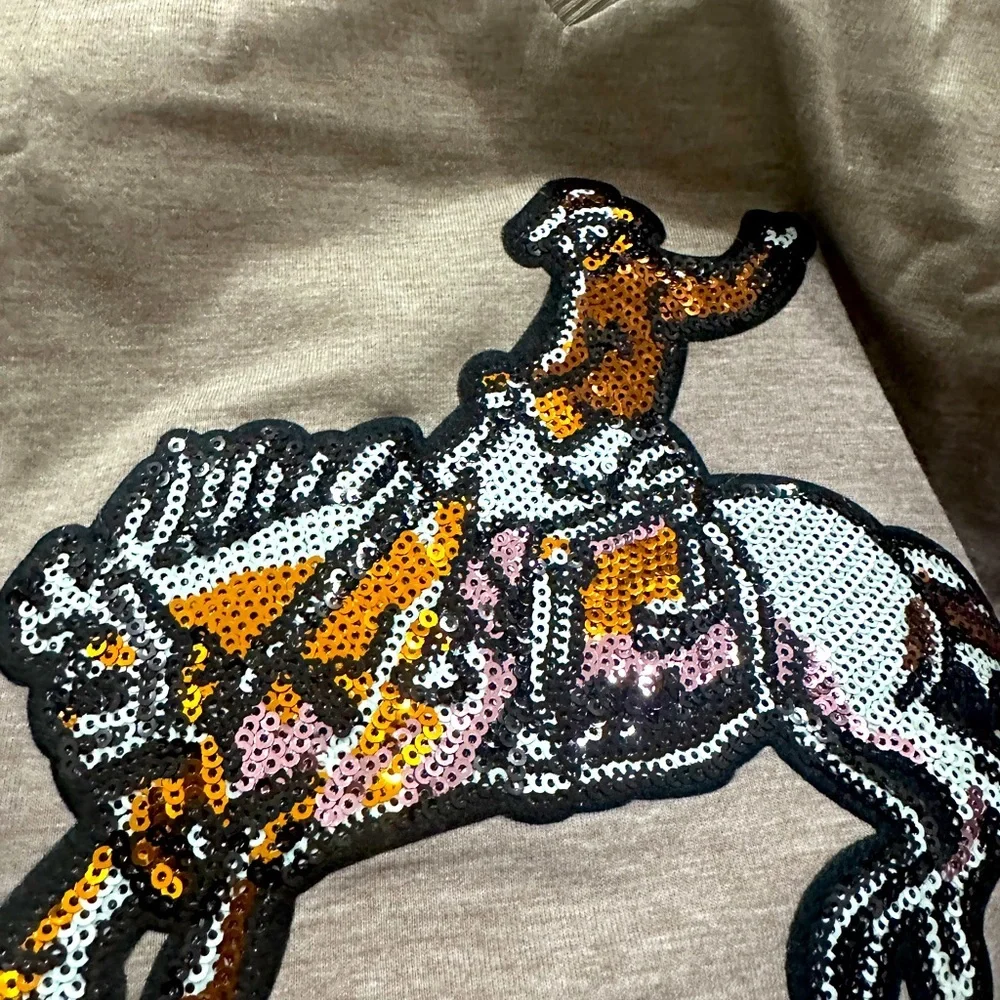 Taupe Western Sleeveless Top with Embellished Sequin Cowboy Design - Picture 4 of 5